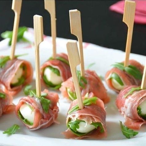 Party Food Buffet, Catering Ideas Food, Party Food Platters, Buffet Food, Party Food Appetizers, Food Platters, Finger Food, Appetizers Easy, Appetizer Snacks