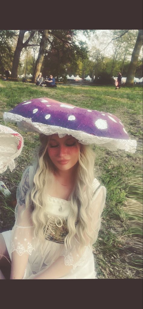 Mushroom hat cosplay costume cottagecore Pink Mushroom Costume, Purple Mushroom Hat, Mushroom Hat Cosplay, Purple Mushroom Costume, Goth Mushroom Costume, Mushroom Maiden, Mother Spore, Mushroom Outfits, Mushroom Cosplay