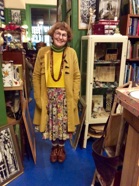 Old Hag Fashion, Marcia Lois Riddington, Eccentric Grandma, Boho Style Inspiration, Grandma Cottagecore, Corduroy Pinafore Dress, Eccentric Style, Granny Chic, Quirky Fashion