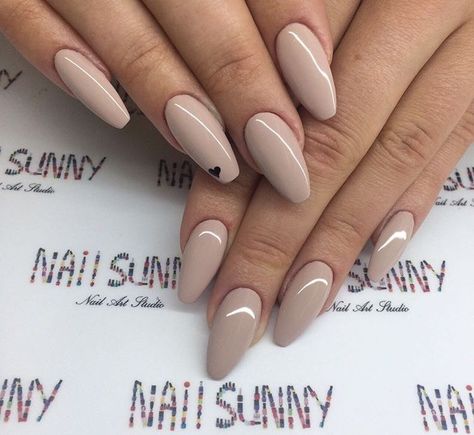 Sand Nail Color, Nude Plain Nails, Sand Color Nails, Rich Girl Nails, Ongles Beiges, Sand Nails, Girl Nails, Beige Nails, Neutral Nails