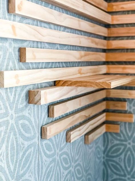 Slat Wall Diy, Organize Shoes, Wall Shoe Rack, Diy Shoe Rack, Wood Slat Wall, Diy Shoe, Wall Diy, Into The Wood, Dekor Diy