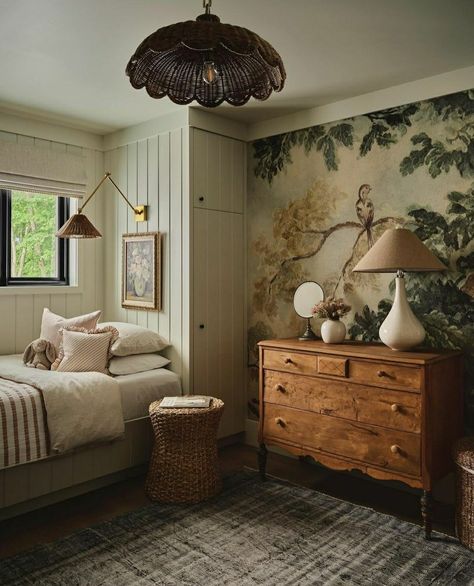 Interior Delights, Amber Interiors Design, Cosy Cottage, Bed In Corner, Transitional Furniture, Bedroom Accent, Accent Wall Bedroom, Bedroom Refresh, Stylish Home Decor