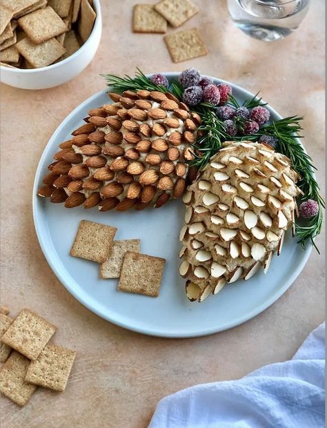 Pine Cone Cheese Ball, Thanksgiving Foods, Christmas Cheese, Charcuterie Inspiration, Cheese Ball Recipes, Charcuterie And Cheese Board, Charcuterie Recipes, Holiday Appetizers, Christmas Party Food