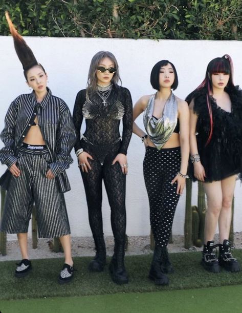 2ne1 Coachella, 2ne1 Cl, Cl 2ne1, Lee Chaerin, Look In The Mirror, Jack Black, Asian Actors, Female Artists, K Pop