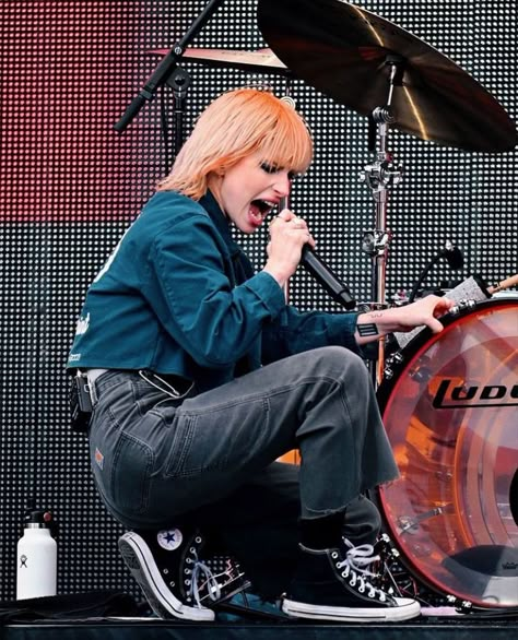 Hayley Williams Outfits, Haley Williams, Hayley Paramore, Ts Eras Tour, Paramore Hayley Williams, Paramore Hayley, Oh My Goddess, Ts Eras, The Fine Print