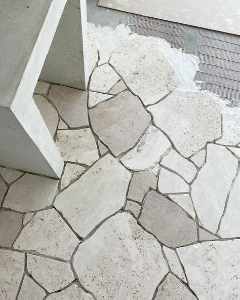 Crazy Pave, Kitchen Concrete, Outdoor Paving, Exterior House Colors Combinations, Crazy Paving, Casa Exterior, 아파트 인테리어, Backyard Inspiration, Outdoor Gardens Design