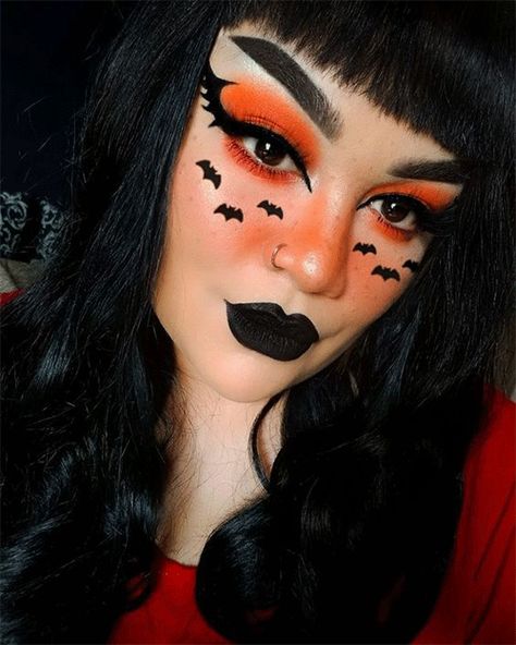 These Bat Halloween Makeup Looks For 2022 Will Be Scary And Fun | Modern Fashion Blog Halloween Themed Makeup Looks, Bat Queen Costume, Batwoman Makeup Halloween, Witches Makeup Halloween, Witch Makeup Halloween Pretty, Simple Halloween Makeup Looks Easy, Bat Costume Makeup, Bat Makeup Halloween, Halloween Aesthetic Witch