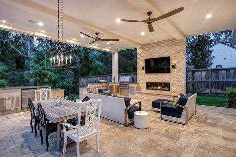 Bar With Fridge, Outdoor Patio Ideas Backyards, Living Pool, Outdoor Fireplace Designs, Outdoor Gas Fireplace, Outdoor Fireplace Patio, Patio Fireplace, Backyard Pavilion, Outdoor Living Rooms