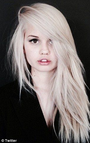 Lighten up: Debby Ryan changed her trademark red locks and dyed them platinum blonde just as she turned 21 Blonde Hair At Home, Hair Pale Skin, Celebrity Beauty Secrets, Platinum Blonde Hair Color, Bleaching Your Hair, Makeup Tip, Debby Ryan, Platinum Hair, White Blonde