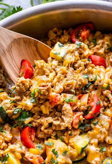 Brown Rice Skillet Meals, Skillet Rice, Turkey Skillet, Ground Turkey Recipes Healthy, Lunch Prep, Rice Skillet, Turkey Dishes, Healthier Food, Healthier Eating