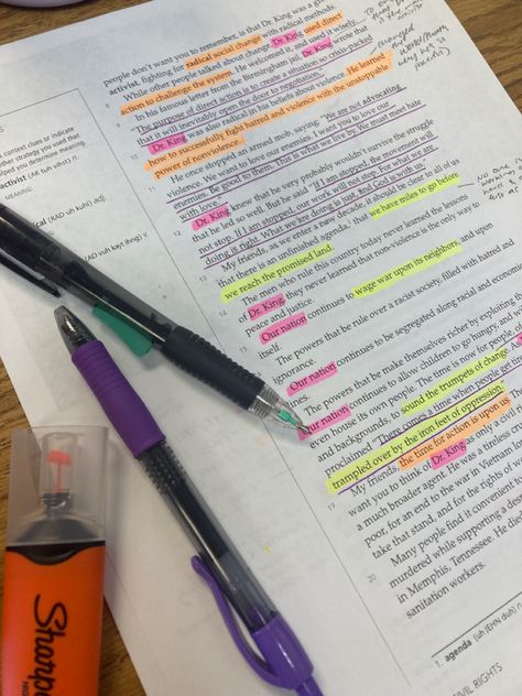 school, literature, ela, notes, annotating, aesthetic, clean girl, highlighter, sharpie, ink, writing, drawing, studying, study, cute, rory gilmore, good grades, A+ student Ela Aesthetic, Ela Notes, Cute Rory Gilmore, Annotating Aesthetic, Drawing Studying, Academic Comeback, Famous Letters, Study Coffee, English Aesthetic