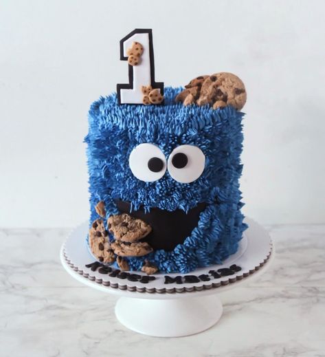 Cookie Monster And Elmo Cake, Cookie Monster Cake Ideas, Sesame Street Cakes, Cookie Monster Smash Cake, Cookie Monster 1st Birthday, Monster Smash Cakes, Cookie Monster Birthday Party, Sesame Street Cake, Cookie Monster Cake