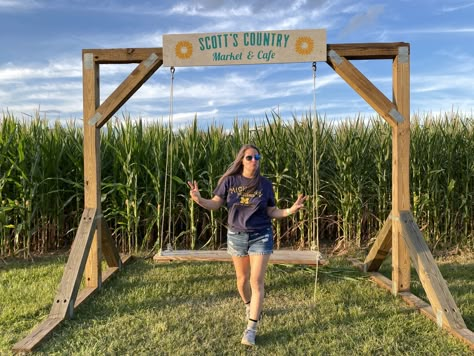 Fun Farm Ideas, Corn Maze Ideas, Diy Corn Maze At Home, How To Make A Corn Maze, Maze Entrance, Corn Maze Entrance, Farm Fest, Agritourism Farms, Haunted Corn Maze