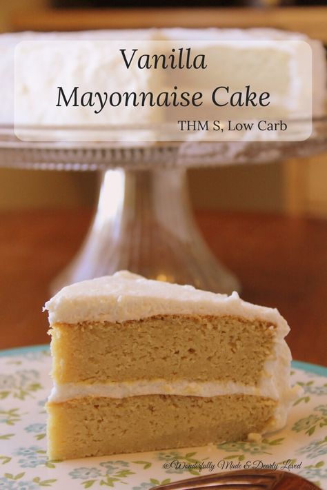 Vanilla Mayonnaise Cake (THM S, Low Carb) Vanilla Mayonnaise Cake Recipe, Thm Deserts, Dolce Poche Calorie, Cake Mix Recipe, Mayonnaise Cake, Chocolate Mayonnaise Cake, Desserts Keto, Postre Keto, White Cake Recipe