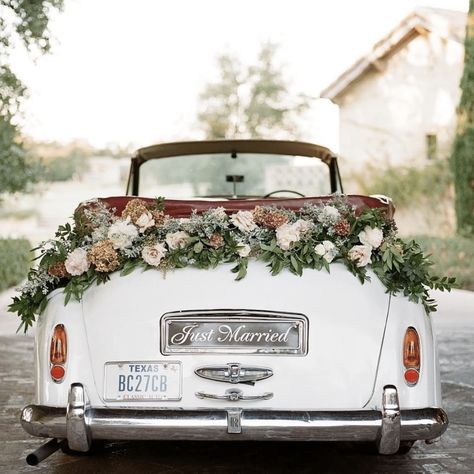 Boston Wedding Planner And Designer | Chancey Charm Wedding Day Timeline Template, Wedding Car Decorations, Daytime Wedding, Wedding Planning Business, Car Decorations, Event Planning Business, Destination Wedding Locations, Wedding Planning Services, Boston Wedding