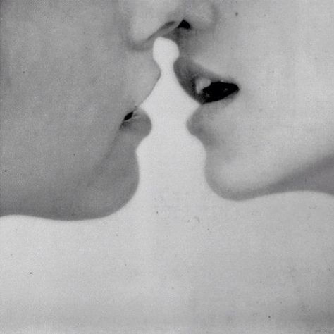 Kiss Love Kiss, White Photo, Something Beautiful, Metropolis, Pose Reference, Cool Drawings, A Black, Photography Inspiration, Close Up