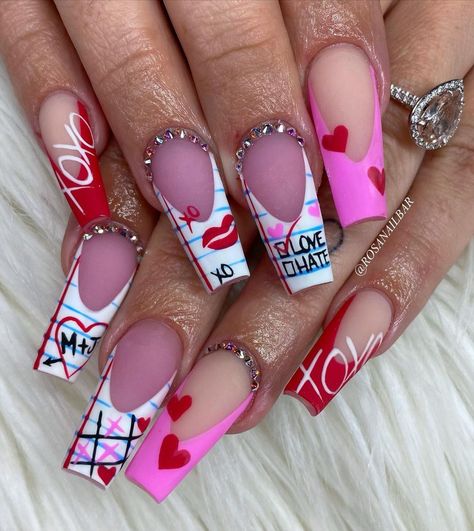 Adorable and Cute Valentine's Day Nails - ReallyRushai Cute Nail Ideas Valentines, Love Nails Design Valentines Day, Valentines Toes Design, Valentine's Day Nail Ideas, Valentine Nails Art, Valentines Day Nails Acrylic Stiletto, Valentines Toe Nails, Valentines Day Nails Squoval, Valentines Nails Stiletto