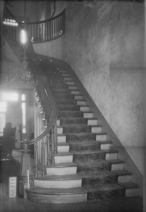 Front Door Staircase Hill Castle, Abandoned Plantations, Southern Mansions, Southern Plantations, Rocky Hill, Lawrence County, Creepy Houses, Antebellum Homes, Spooky Places