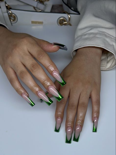 Feid Concert Nails Ideas, Green Chrome Square Nails, March Chrome Nails, Matalic Nails Acrylic Green, Mardi Gras Acrylic Nails, Concert Nails Acrylic, Green Chrome Tips, Green Chrome Tip Nails, Ferxxo Nails Ideas