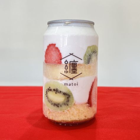 Check out the "Matoi Shortcake Can (Strawberry)"! 🍓💕 This cute cake in a can layers homemade cream cheese, cake, and strawberries. Delicious when half-thawed for an ice cream feel! #MatoiShortcakeCan #Strawberry #JapaneseSweets #Japan #Snacks #Sweets #MatoiShortcakeCan #Strawberry #HomemadeCream #JapaneseSweets #Japan #Snacks #Sweets Canned Cake Japan, Japan Snacks, Canned Strawberries, Homemade Cream Cheese, Cake In A Can, Cute Cake, Japanese Snacks, An Ice Cream, Japanese Sweets