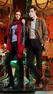 Dr Who and Amy...bow ties are cool Amy Pond Outfit, Matt Smith Doctor, Caitlin Blackwood, Matt Smith Doctor Who, Doctor Who Wallpaper, Mega Lucario, Doctor Who Tv, Doctor Who 2005, Rory Williams