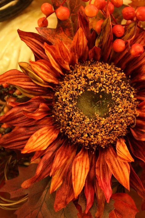 Sweet Something Designs: Autumnal Tablescape Sunflower Photography, 수채화 그림, Fabulous Fall, Autumn Beauty, Favorite Season, Fall Favorites, Fall Harvest, Happy Fall, Fall Thanksgiving