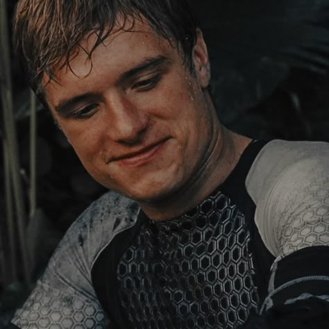 Catching Fire Peeta, Peeta Bread, Hunger Games Dr, Hunger Games Peeta, Hunger Games 3, Peeta Mellark, Josh Hutcherson, Fictional Men, Catching Fire