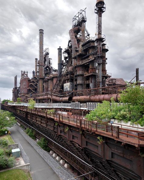 Bethlehem Steel, Castles In Ireland, Abandoned Mansion, Old Fireplace, The Factory, Urban Area, Bethlehem, Abandoned Houses, Ghost Towns