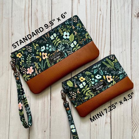 Michele York Design (@micheleyorkdesign) • Instagram photos and videos Wristlet Patterns, Cork Clutch, Butterfly Bag, Handmade Fabric Bags, Butterfly Bags, Cork Bag, Fabric Purses, Cork Fabric, Purse For Women