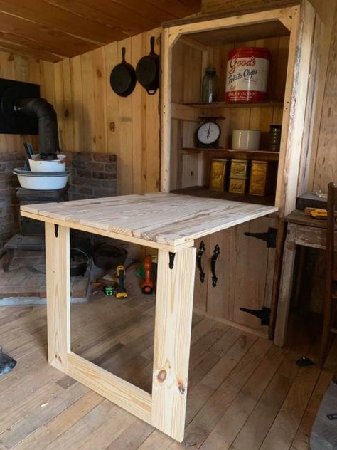 Small Cabin Interiors Rustic, Small Cabin Interiors Rustic Simple, Rustic Tiny House Cabin, Cabin Interiors Rustic, Small Cabin Interiors, Rustic Tiny House, Foldable Furniture, Shed To Tiny House, Pallet House