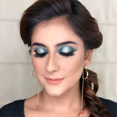 Blue hallow eyes ~via Instagram Hallow Eyes Makeup, Blue Eye Makeup Tutorial, Indian Eyes, Indian Bridal Makeup, Blue Makeup, Blue Eye, Blue Eye Makeup, Eye Makeup Tutorial, Indian Bridal