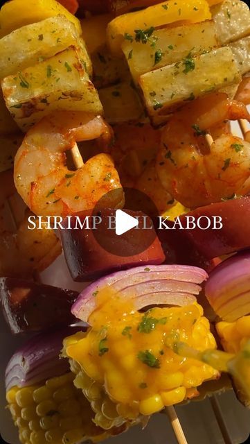 Sheila Williams on Instagram: "Shrimp Boil Kabobs | garlic butter shrimp with sausage, potatoes & corn 🌽 all of my favorites from a seafood boil made on skewers & served with a side of Cajun butter. My family LOVED these so much! Full recipe coming🫶🏼

#shrimpboil #seafoodboil #dinnerideas #recipeshare #easydinner #appetizers #recipes" Cajun Butter, Garlic Butter Shrimp, Sausage Potatoes, Shrimp Boil, Butter Shrimp, Appetizers Recipes, Seafood Boil, Garlic Butter, Skewers