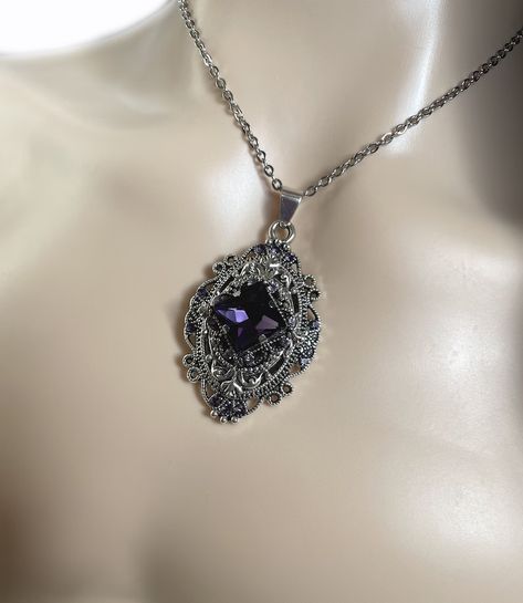 Dark Amethyst Violet Purple Filigree Flapper 1920's Style - Etsy Purple Goth, Goth Victorian, Dope Jewelry Accessories, 1920's Style, Dark Amethyst, Victorian Necklace, Jewelry Lockets, Choker Pendant, Purple Jewelry