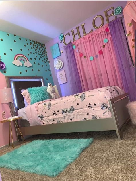 Girlie Rooms Ideas, Unicorn Princess Room, Little Kids Room Ideas, Toddler Unicorn Room, Pink Unicorn Bedroom, Daughter Room Makeover, Small Bedroom Ideas For 2 Sisters, Princess Room Ideas, Mermaid Bedroom Ideas