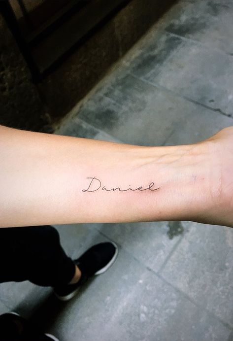 Daniel Tattoo Name Ideas, Daniel Tattoo Ideas, Daniel Name Tattoo, Babe Tattoo, Daniel Tattoo, Shoe Tattoo, David Tattoo, Horse Shoe Tattoo, Cursive Tattoos