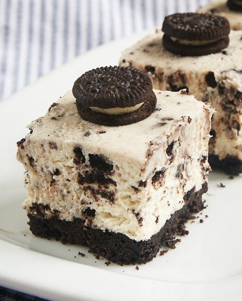 Butter Pecan Cheesecake, Oreo Cheesecake Bars, Oreo Desserts, Cookies And Cream Cheesecake, Easy No Bake Cheesecake, Cream Cheesecake, Cheesecake Bar Recipes, Oreo Recipes, Salty Cake