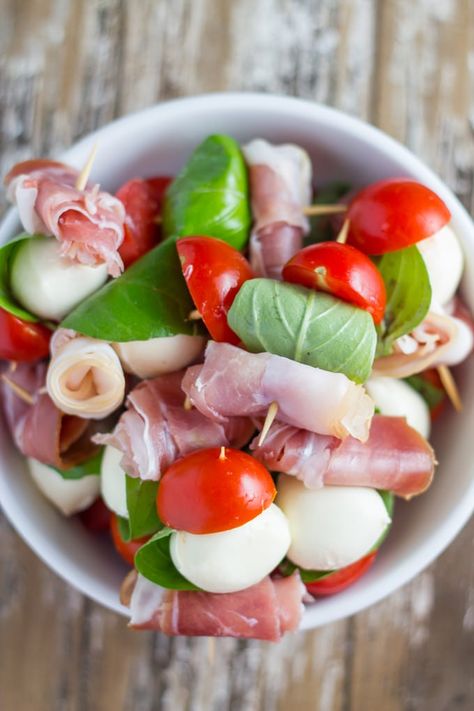 Prosciutto & Mozzarella Skewers | Becomingness Bocconcini Recipes, Bocconcini Skewers, Savoury Appetizers, Caprese Wreath, Appetizer For Christmas, Mozzarella Skewers, Prosciutto And Mozzarella, Prosciutto Mozzarella, Meal Plan Ideas