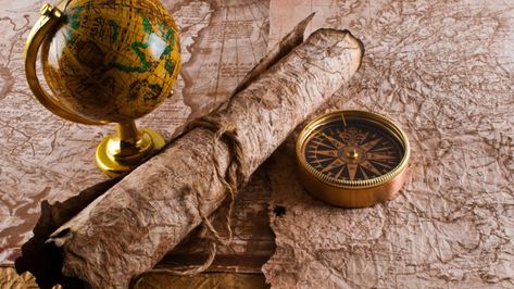 Desktop backgrounds World map wallpaper. Shaun Tan, Navi A Vela, Map Compass, Black Sails, Map Wallpaper, A Compass, Map Globe, Pirate Life, Treasure Maps