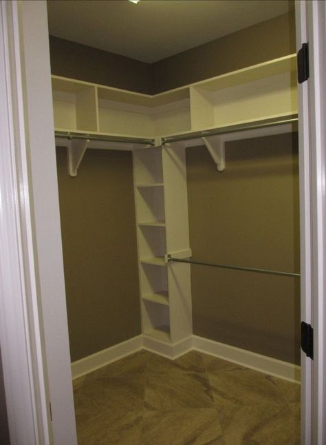 5x7 kids walk in closets Master Closet Layout, Diy Closet Shelves, Master Closet Organization, Closet Redo, Corner Closet, Walk In Closet Design, Closet Layout, Small Closets, Bedroom Cabinets