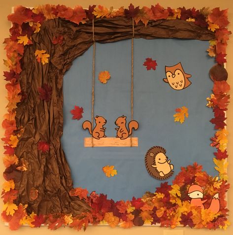 Autumn Decorating In Kindergarten, Autumn Ideas Decoration Kindergarten, Autumn Decorations For School, Fall Paper Tree On Wall, Autumn Theme Classroom, Autumn School Board Ideas, Autumn Decor For School, 3d Fall Tree On Wall Classroom, Harvest Classroom Decorations