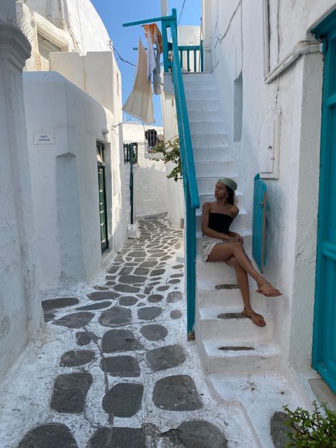 Greek Instagram Pictures, Lefkada Greece Photo Ideas, Santorini Instagram Pictures, Santorini Picture Ideas, Greece Picture Ideas, Santorini Photo Ideas, Greece Instagram Pictures, Greece Photo Ideas, Greece Photoshoot