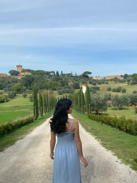 Tuscany Summer Aesthetic, Tuscany Italy Instagram Pictures, Tuscany Instagram Pictures, Toscana Photo Ideas, Tuscany Picture Ideas, Tuscany Summer Outfits, Florence Italy Instagram Pictures, Tuscany Photo Ideas, Toscana Aesthetic