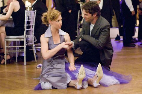 Best Rom Coms, Best Romantic Comedies, Nora Ephron, 27 Dresses, Romantic Comedy Movies, Best Mysteries, Chick Flicks, Dresses Aesthetic, Hbo Max