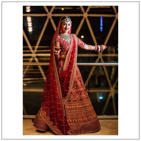 1 new message Dulhan Dupatta Indian Bridal, Double Dupatta, Bride Fashion Photography, Bride Lehenga, Sabyasachi Bridal, Lehenga Anarkali, Indian Bride Photography Poses, Indian Wedding Gowns, Latest Bridal Lehenga