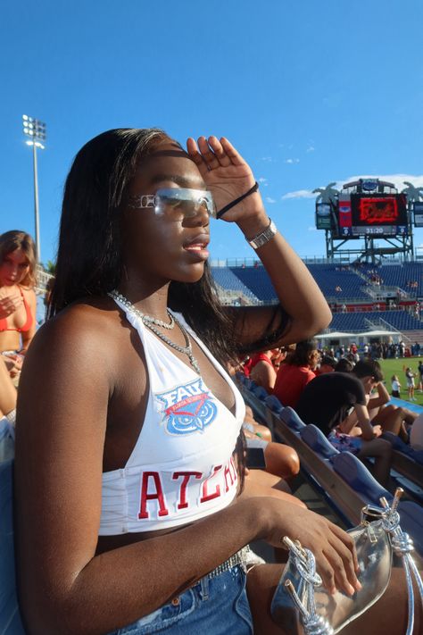 Fau College Aesthetic, Fau University, Athlete Outfit, Nfl Wife, Florida University, Nfl Wives, College Freshman, Life Moves Pretty Fast, Usa Florida