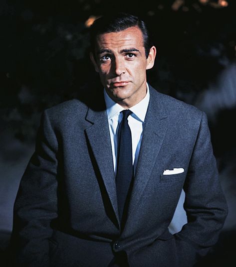 Sean Connery 007, James Bond Outfits, Bond Outfits, Sean Connery James Bond, Hot Army Men, Star Trek Images, Beard Hairstyle, Bond Films, Sean Connery