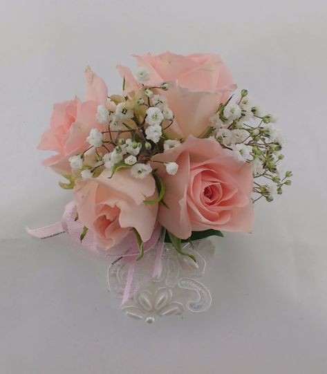 Pink Rose Wrist Corsage Simple Corsages, Baby Pink Corsage, Pink And White Corsage Prom, Corsage Hoco, Button Hole Flowers, Light Pink Prom Corsage, Pink Corsage And Boutonniere, Pink And White Corsage And Boutonniere, Pink Corsages