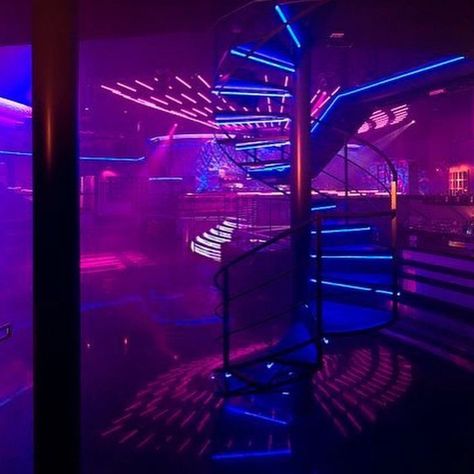 Teslapunk Aesthetic, Electric Pink Aesthetic, Electricity Aesthetic, Electric Aesthetic, Violet Aesthetic, Neon Noir, Nightclub Design, Catty Noir, Cyberpunk Aesthetic