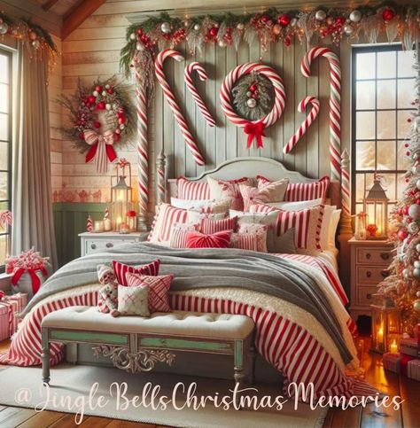 Gingerbread Bedroom Decor, Navidad Aesthetic, Wallpaper Decor Ideas, French Country Cottage Christmas, Christmas Bedrooms, Christmas Bed, Christmas Stairs Decorations, Christmas Bedroom Ideas, Candy Castle