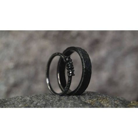 Simple Black Engagement Rings, Dark Wedding Rings, Wedding Ring Black Diamond, Urban Ring, Marry Someone Who, Black Silver Wedding, Black Wedding Ring, Edgy Rings, Wedding Ring Black